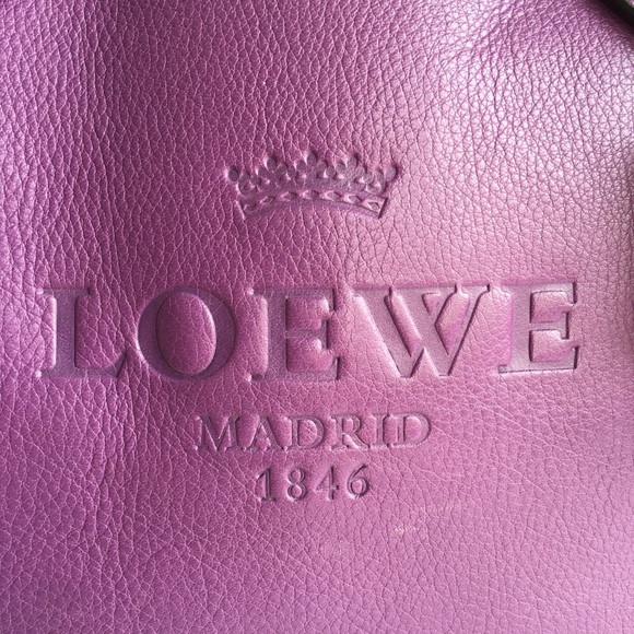 Loewe Calfskin Heritage Tote - Picture 3 of 16